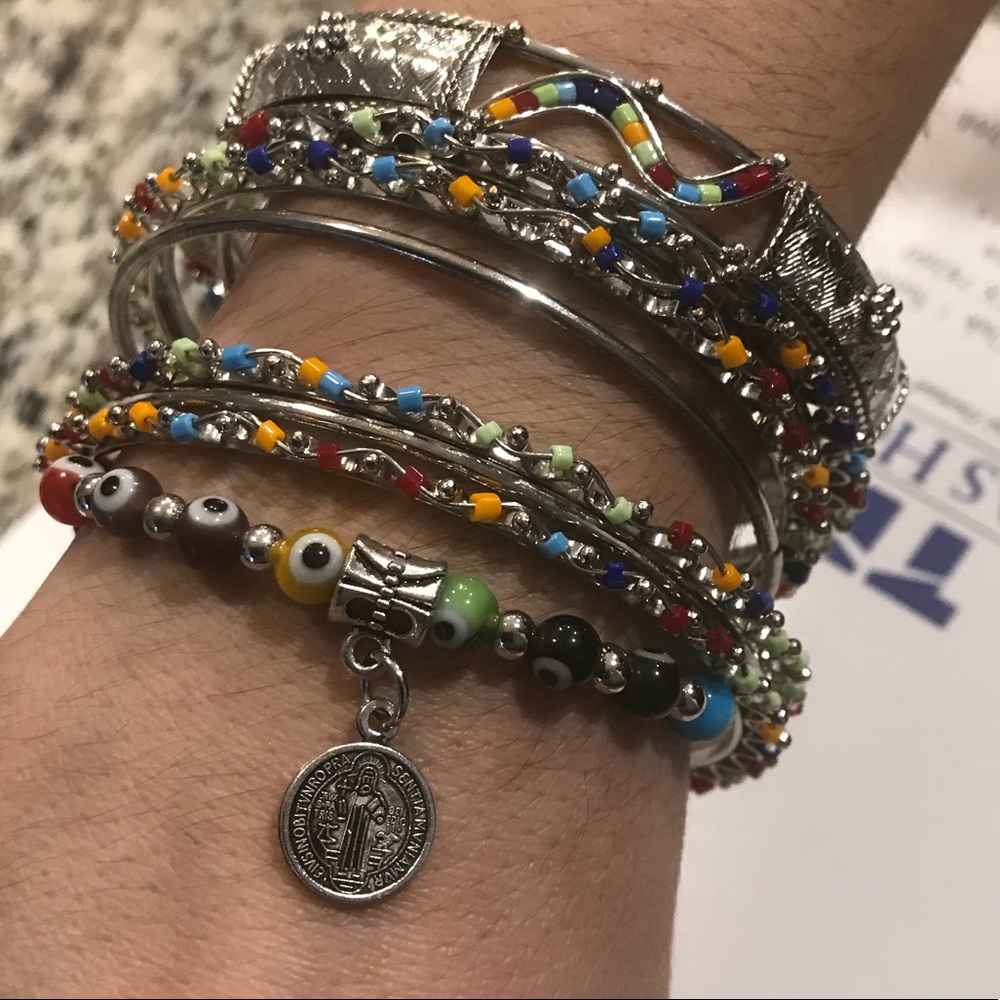 NWOT - Evil eye (ojo) bead bracelet w/medallion